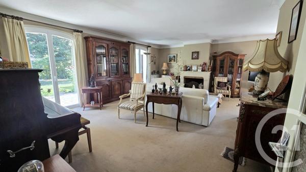 Maison à vendre  8 pièces - 155 m 2   PAU  - 64