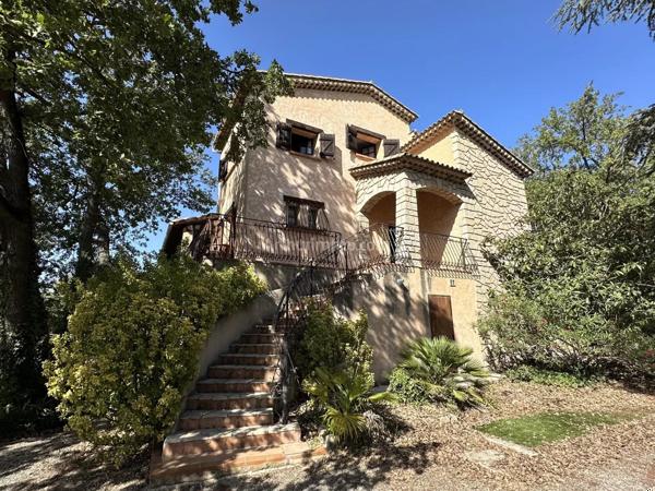 Vente Maison 12 pièces 289 m2 à Trans-en-Provence