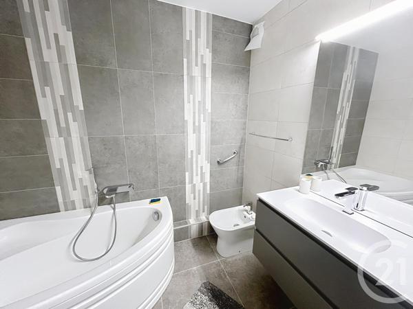 Appartement F4 à vendre  4 pièces - 105,64 m2 EPERNAY - 51