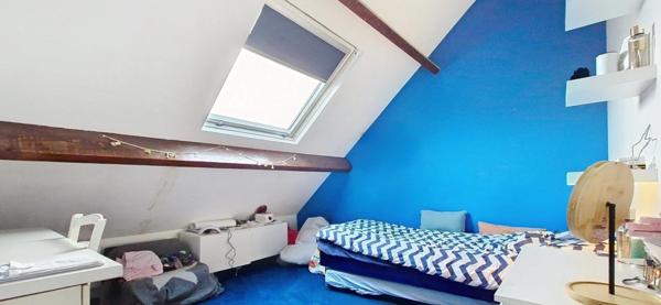 Maison de charme spacieuse et idéalement située !