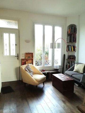 Maison de charme spacieuse et idéalement située !