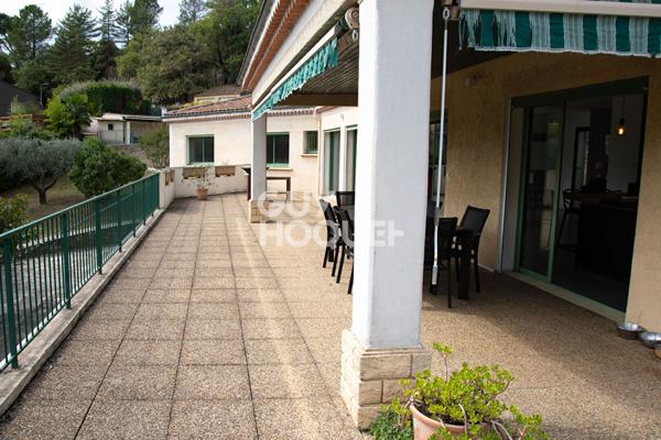 Maison de caractère avec piscine Aubenas 157 m2