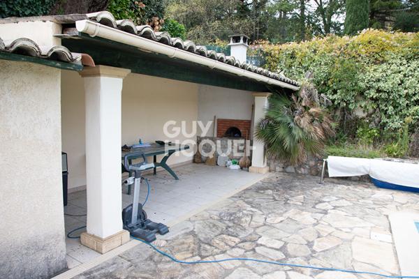 Maison de caractère avec piscine Aubenas 157 m2