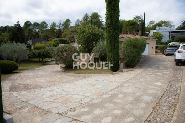 Maison de caractère avec piscine Aubenas 157 m2
