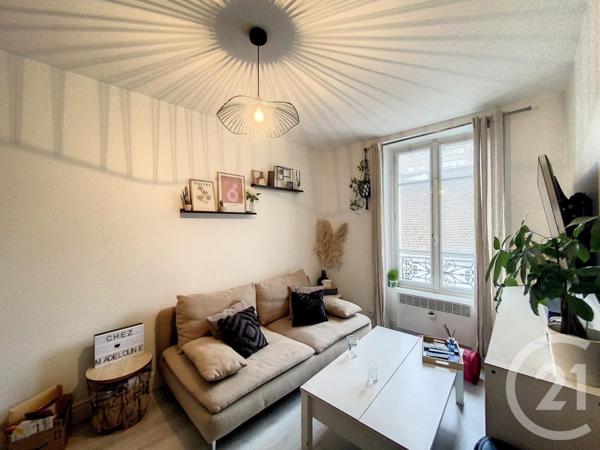 Appartement F2 à vendre  2 pièces - 32,77 m2 MONTEREAU FAULT YONNE - 77