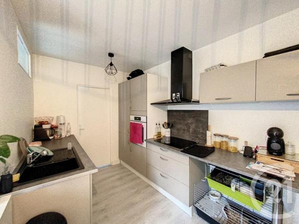 Appartement F2 à vendre  2 pièces - 32,77 m2 MONTEREAU FAULT YONNE - 77