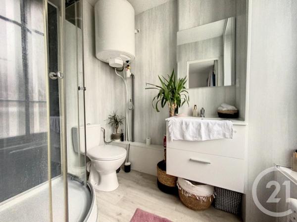 Appartement F2 à vendre  2 pièces - 32,77 m2 MONTEREAU FAULT YONNE - 77