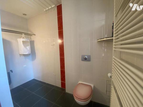 maison en triplex avec environ 320m²+ TERRASSE ET DEPOT