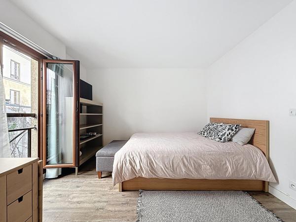 Paris 11e (75011°) Studio rue Popincourt 75011 parfait état