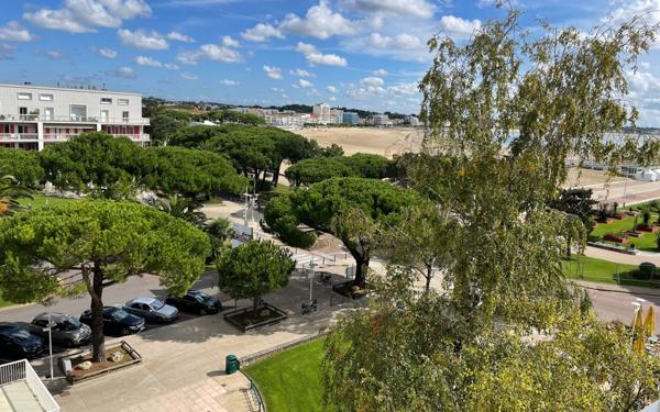 Appartement à louer    3 pièces • 79,85 m2 Royan