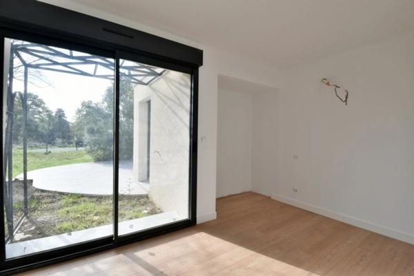 EXCLUSIVITE - Appartement T4 rez de jardin - Garage et parkings
