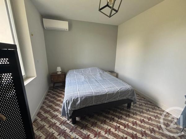 Maison à vendre  5 pièces - 175 m 2   FORCALQUIER  - 04