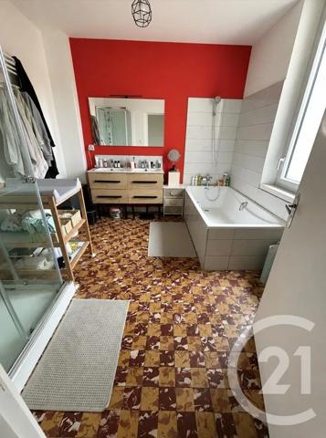 Maison à vendre  5 pièces - 175 m 2   FORCALQUIER  - 04