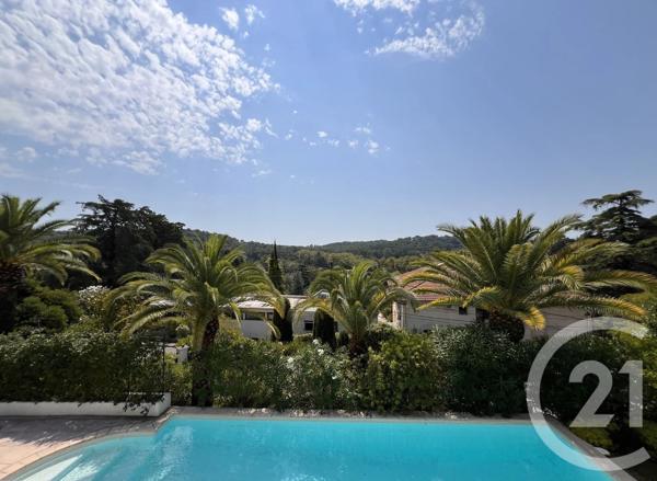 Maison à vendre  6 pièces - 192 m 2   MOUGINS  - 06