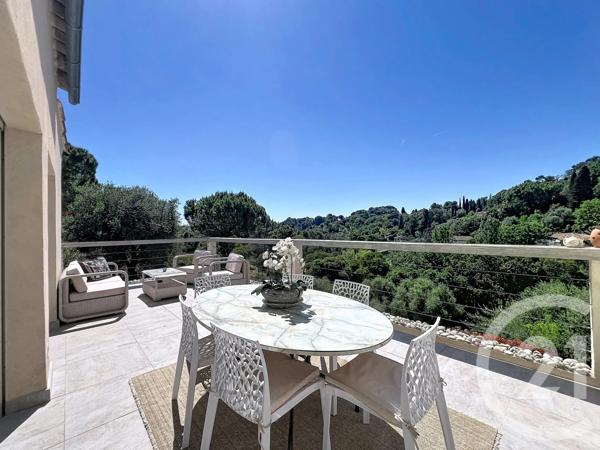 Maison à vendre  6 pièces - 192 m 2   MOUGINS  - 06