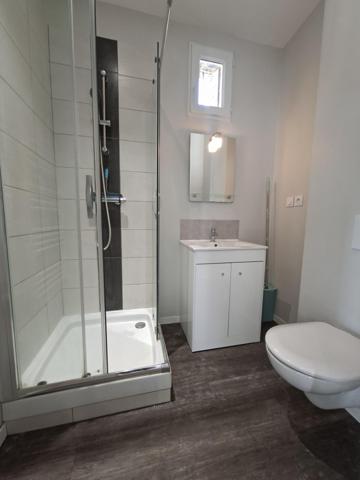 STUDIO MEUBLE CHAMALIERES AV DE LA GARE - Clermont-Province STUDIO MEUBLE CHAMALIERES AV DE LA GARE