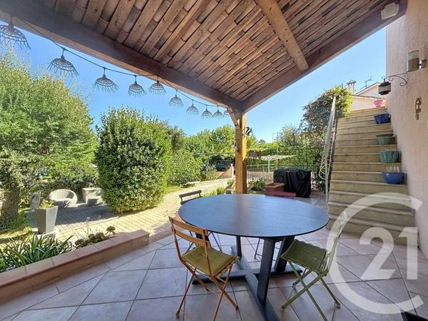 Maison à vendre  7 pièces - 146,42 m 2   FREJUS  - 83