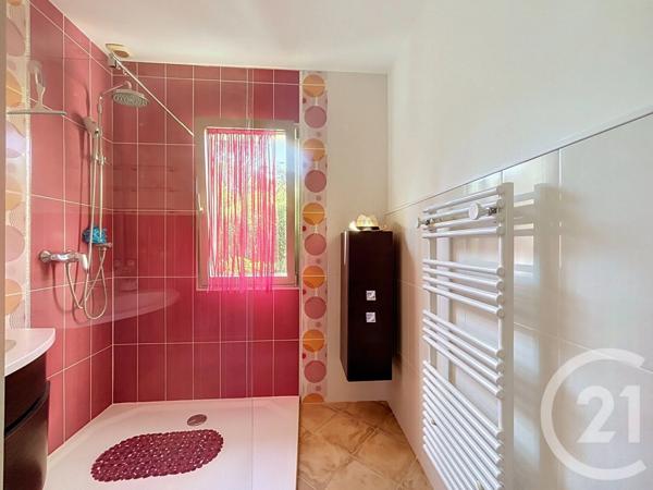 Maison à vendre  7 pièces - 146,42 m 2   FREJUS  - 83