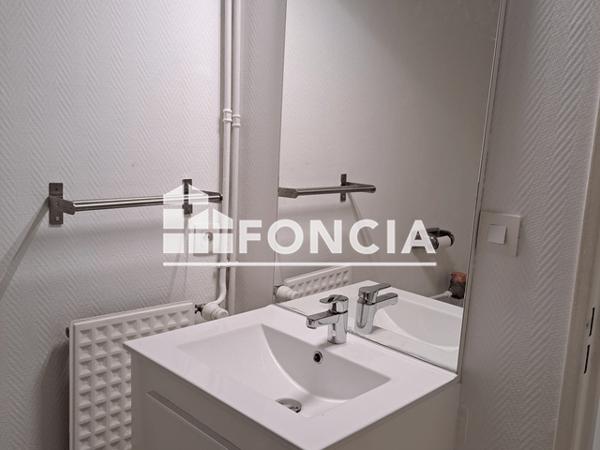 Location Appartement meublé 2 pièces 51.31 m² - 30 PLACE DES GEANTS Grenoble 38100