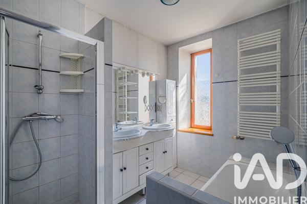 Maison à vendre 8 pièces 171 m² Saint-Martin-d'Uriage