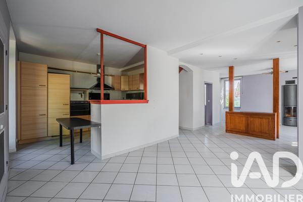 Maison à vendre 8 pièces 171 m² Saint-Martin-d'Uriage