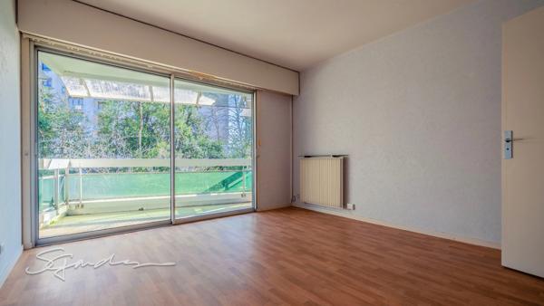 Dpt Pyrénées Atlantiques (64), à vendre PAU appartement T2