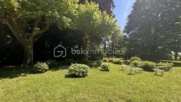 Corps de ferme de 240,96 m²