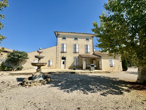 Charmante propriété en pleine nature, proche sainte-Cécile les vignes