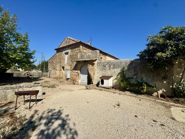 Charmante propriété en pleine nature, proche sainte-Cécile les vignes