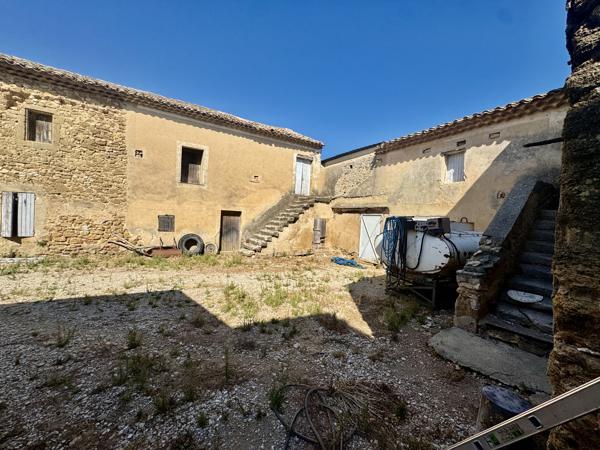 Charmante propriété en pleine nature, proche sainte-Cécile les vignes