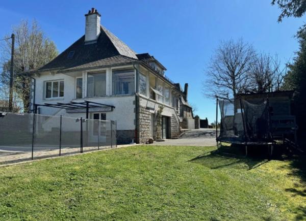 Maison à vendre 7 pièces ()