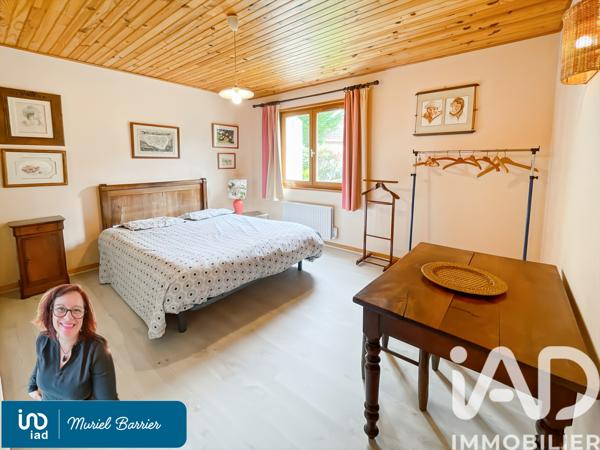 Maison à vendre 8 pièces 208 m² Saint-Genest-Lerpt