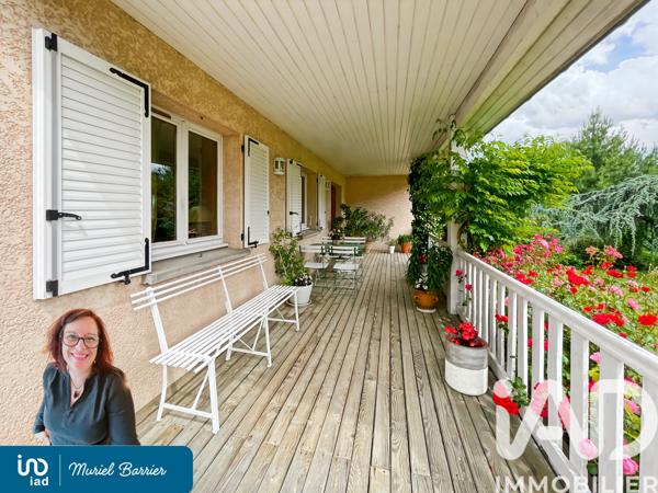 Maison à vendre 8 pièces 208 m² Saint-Genest-Lerpt
