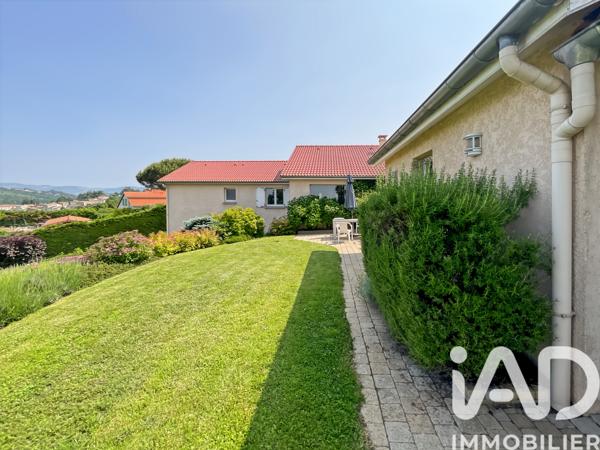 Maison à vendre 8 pièces 208 m² Saint-Genest-Lerpt