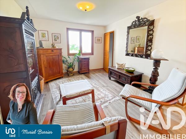 Maison à vendre 8 pièces 208 m² Saint-Genest-Lerpt
