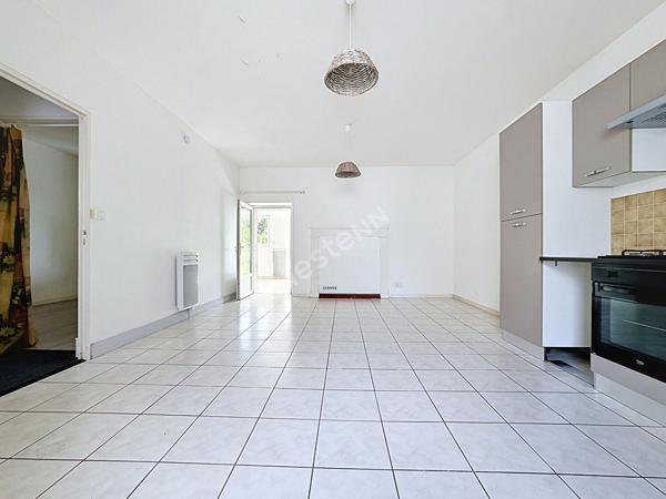 Appartement à louer à Ancenis - 1 chambre, terrasse et jardinet