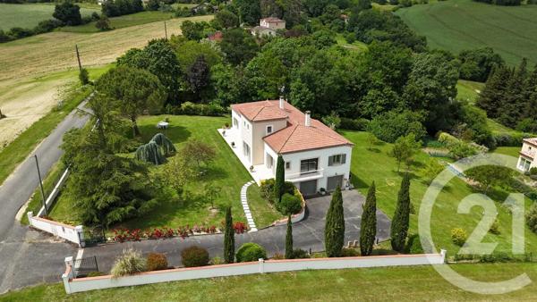 Maison à vendre  7 pièces - 216,01 m 2   AUCH  - 32