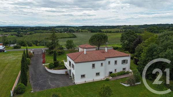 Maison à vendre  7 pièces - 216,01 m 2   AUCH  - 32
