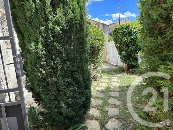 Maison à vendre  3 pièces - 75 m 2   GIGNAC  - 34