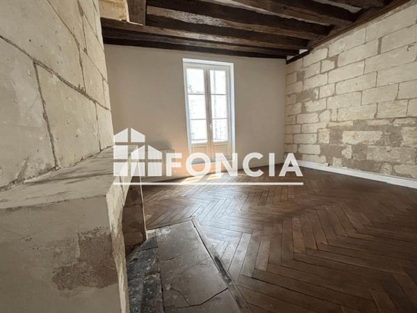 Location Studio 30.9 m² - 65 RUE DU COMMERCE Tours 37000