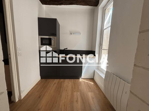 Location Studio 30.9 m² - 65 RUE DU COMMERCE Tours 37000