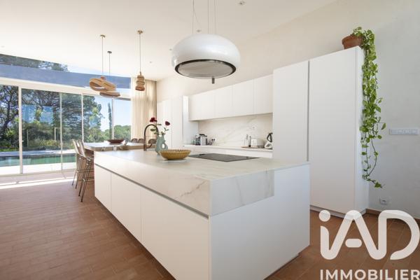 Maison à vendre 10 pièces 464 m² Baho