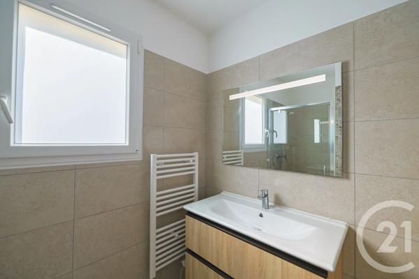 Appartement F3 à vendre  3 pièces - 61 m 2   BRANDO  - 202