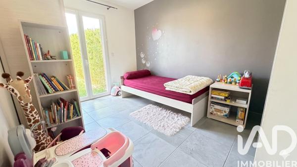 Maison à vendre 10 pièces 163 m² Saint-Galmier