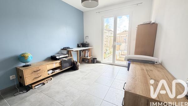Maison à vendre 10 pièces 163 m² Saint-Galmier