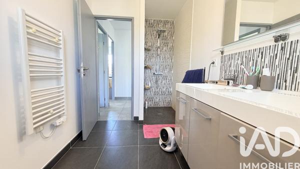 Maison à vendre 10 pièces 163 m² Saint-Galmier