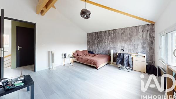Maison à vendre 10 pièces 163 m² Saint-Galmier
