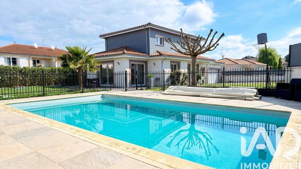Maison à vendre 10 pièces 163 m² Saint-Galmier