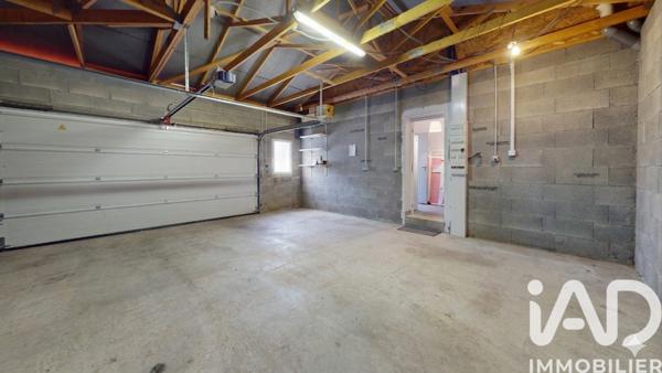 Maison à vendre 10 pièces 163 m² Saint-Galmier