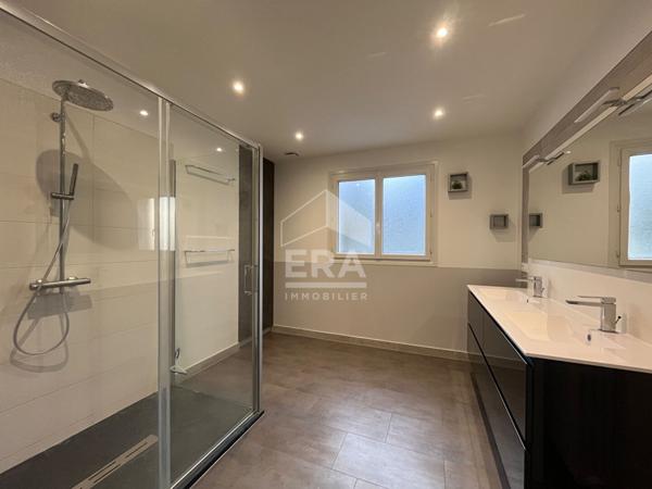 A vendre, 10 mn de Périgueux, commune de Trélissac 7 pièce(s) 262 m2